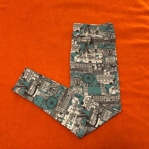 Society 6 printed leggings - Picture 2 of 4